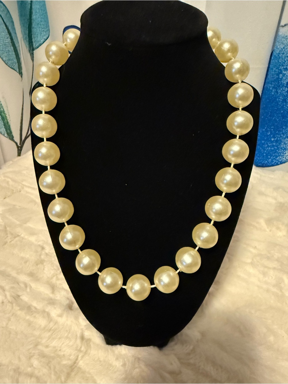 Vintage Style Oversized Faux Pearl Necklace Ivory Knotted Statement Jewelry